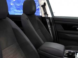 Land Rover Discovery Sport D200 S - Image 22