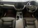 Volvo XC60 B5 AWD Essential - Thumbnail 5