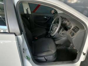 Volkswagen Polo Vivo hatch 1.4 Comfortline - Image 16