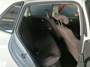 Volkswagen Polo Vivo hatch 1.4 Comfortline - Image 17