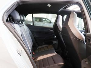 Volkswagen Golf 1.4TSI R-Line Plus - Image 15