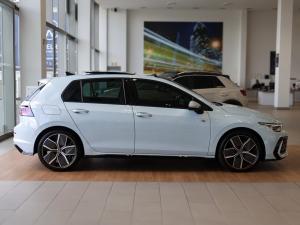 Volkswagen Golf 1.4TSI R-Line Plus - Image 8