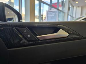 Volkswagen Polo hatch 1.0TSI Life auto - Image 11