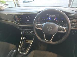 Volkswagen Polo hatch 1.0TSI Life auto - Image 4