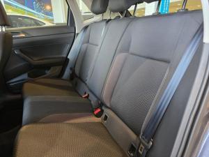 Volkswagen Polo hatch 1.0TSI Life auto - Image 9