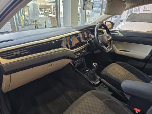 Volkswagen Polo sedan 1.6 Life - Image 15