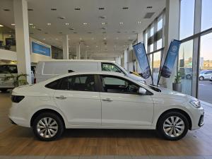 Volkswagen Polo sedan 1.6 Life - Image 2
