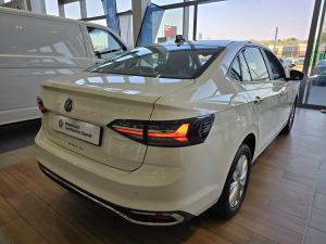 Volkswagen Polo sedan 1.6 Life - Image 3