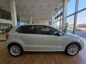 Volkswagen Polo Vivo hatch 1.4 Life - Image 12