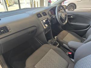 Volkswagen Polo Vivo hatch 1.4 Life - Image 5