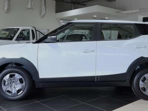 Mahindra XUV 3XO 1.2T MX3 auto - Image 5