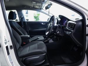 Kia Rio hatch 1.4 LX auto - Image 6
