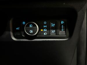 Ford Everest 3.0TD V6 4WD Platinum - Image 19