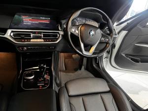 BMW 3 Series 318i - Image 11