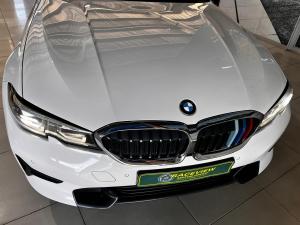 BMW 3 Series 318i - Image 3