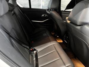 BMW 3 Series 318i - Image 5