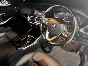 BMW 3 Series 318i - Image 8