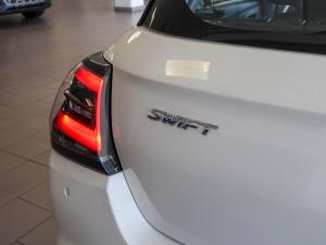 Suzuki Swift 1.2 GL - Image 10