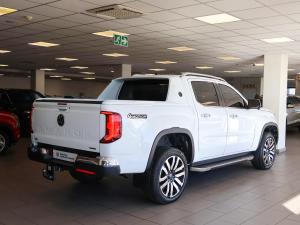 Volkswagen Amarok 3.0TDI V6 double cab Aventura 4Motion - Image 8