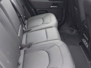 Land Rover Defender 110 D250 X-Dynamic SE - Image 14