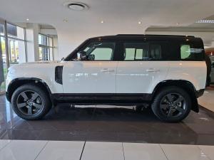 Land Rover Defender 110 D350 X-Dynamic HSE - Image 10