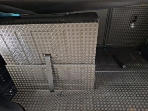 Land Rover Defender 110 D350 X-Dynamic HSE - Image 24
