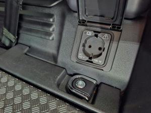 Land Rover Defender 110 D350 X-Dynamic HSE - Image 25