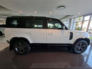 Land Rover Defender 110 D350 X-Dynamic HSE - Image 4