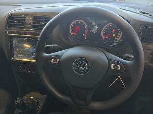 Volkswagen Polo Vivo hatch 1.4 Life - Image 7