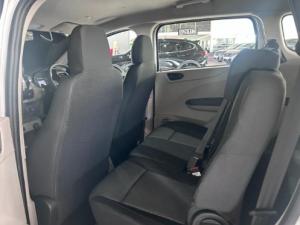 Renault Triber 1.0 Evolution - Image 9