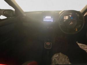 Renault Kwid 1.0 Techno auto - Image 12