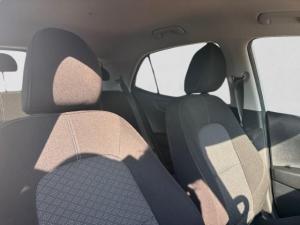 Kia Picanto 1.0 LS manual - Image 13