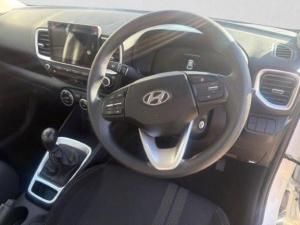 Hyundai Venue 1.2 Premium - Image 18