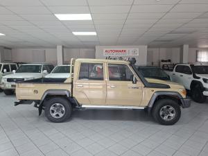 Toyota Land Cruiser 79 4.5D-4D V8 double cab LX - Image 3