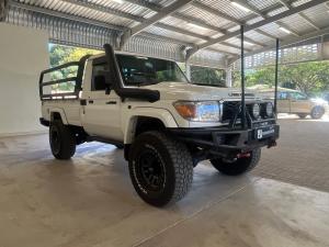 Toyota Land Cruiser 79 4.5D-4D LX V8 single cab - Image 1