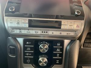Toyota Land Cruiser Prado 2.8GD VX-L - Image 16