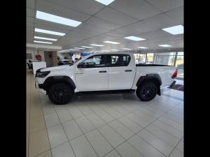 Toyota Hilux 2.8GD-6 double cab Legend auto - Image 3