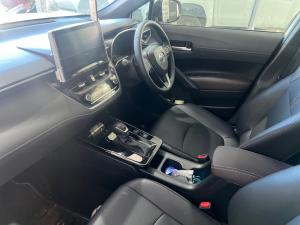 Toyota Corolla Cross 1.8 HEV XS - Image 8