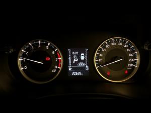 Toyota Starlet Cross 1.5 XS auto - Image 9