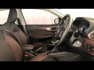 Toyota Starlet Cross 1.5 XS auto - Image 10