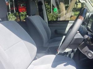 Toyota Land Cruiser 79 2.8GD-6 double cab auto - Image 7
