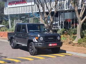 Toyota Land Cruiser 79 2.8GD-6 double cab auto - Image 1