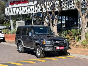 Toyota Land Cruiser 76 4.5D-4D V8 station wagon LX - Image 1