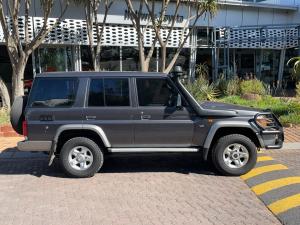 Toyota Land Cruiser 76 4.5D-4D V8 station wagon LX - Image 3