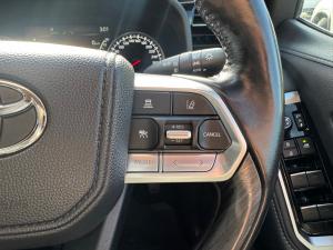 Toyota Land Cruiser 300 3.3D GR-Sport - Image 10
