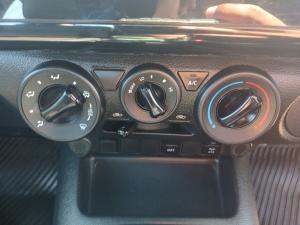 Toyota Hilux 2.8 GD-6 RB LegendE/CAB - Image 15