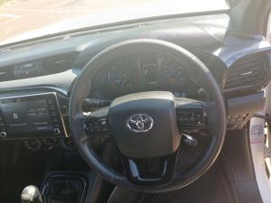 Toyota Hilux 2.8 GD-6 RB LegendE/CAB - Image 8
