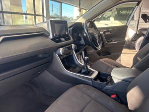 Toyota RAV4 2.0 GX - Image 7