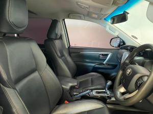 Toyota Fortuner 2.4GD-6 4X4 automatic - Image 8