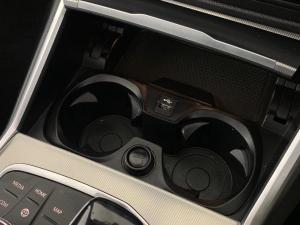 BMW 320i M Sport Launch Edition automatic - Image 19